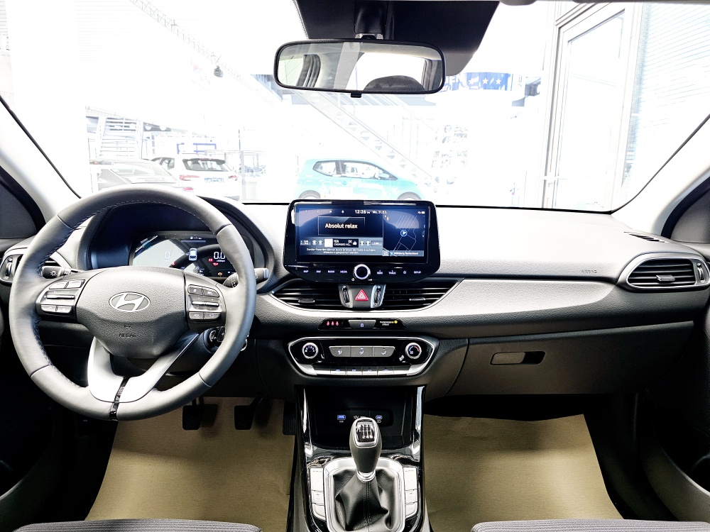 Hyundai i30 Kombi  bei Hoffmann Automobile in Wolfsburg kaufen und sofort mitnehmen - Bild 6