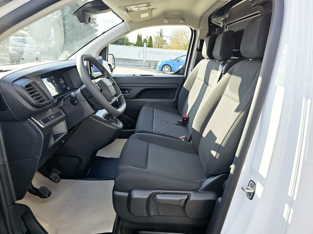 Opel Vivaro  bei Hoffmann Automobile in Wolfsburg kaufen und sofort mitnehmen - Bild 16