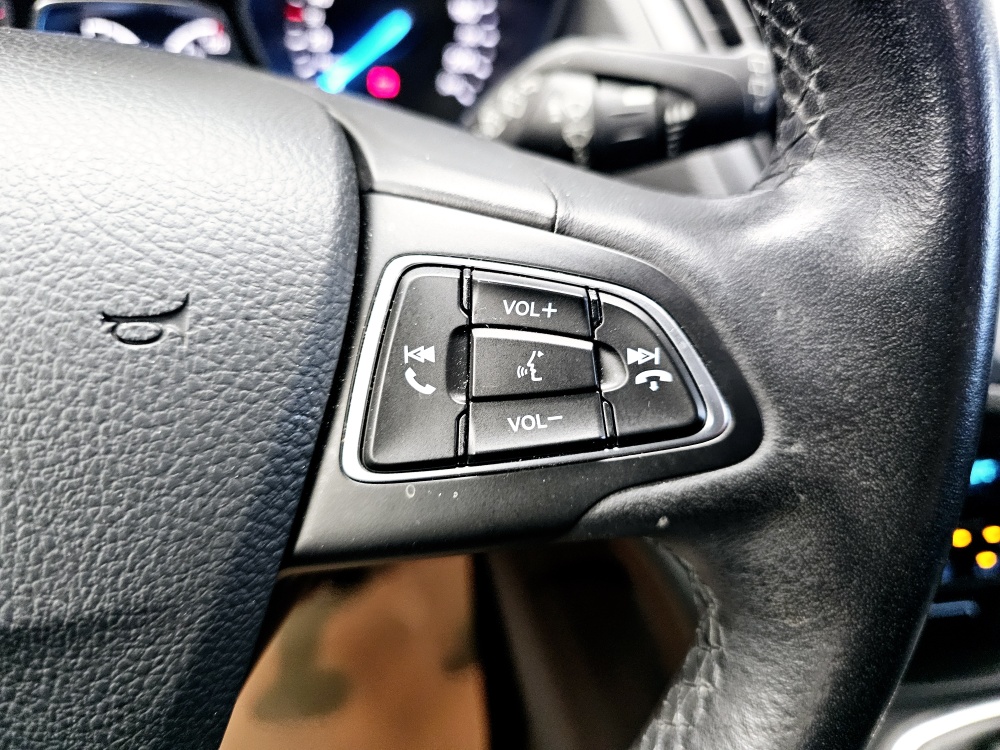 Ford Kuga  bei Hoffmann Automobile in Wolfsburg kaufen und sofort mitnehmen - Bild 14