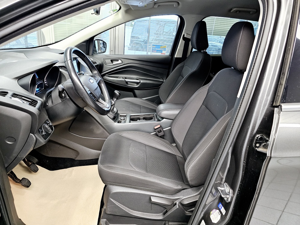 Ford Kuga  bei Hoffmann Automobile in Wolfsburg kaufen und sofort mitnehmen - Bild 17