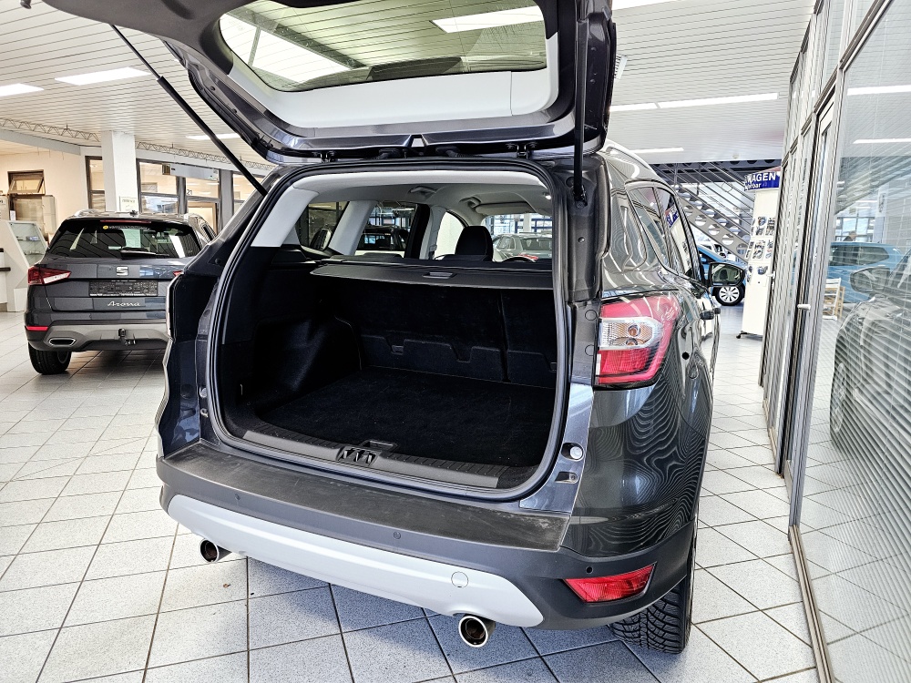 Ford Kuga  bei Hoffmann Automobile in Wolfsburg kaufen und sofort mitnehmen - Bild 2