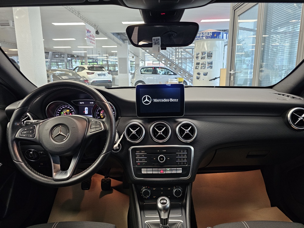 Mercedes-Benz A 180  bei Hoffmann Automobile in Wolfsburg kaufen und sofort mitnehmen - Bild 5