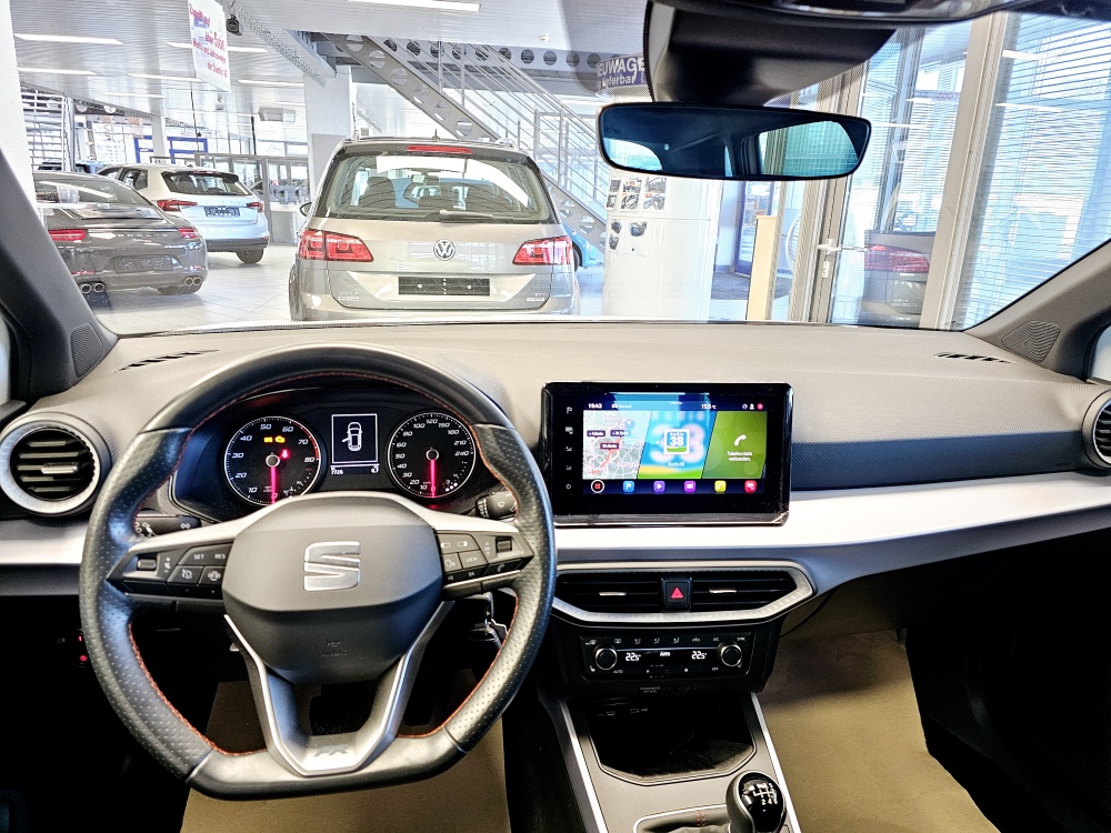 Seat Arona  bei Hoffmann Automobile in Wolfsburg kaufen und sofort mitnehmen - Bild 16