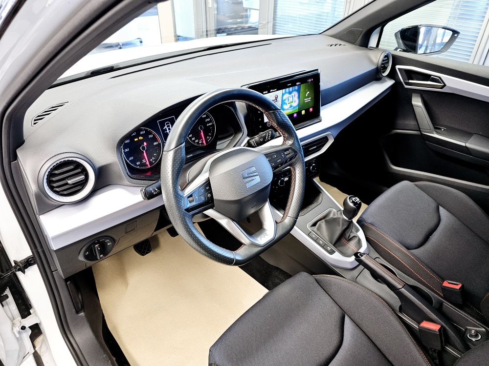 Seat Arona  bei Hoffmann Automobile in Wolfsburg kaufen und sofort mitnehmen - Bild 17