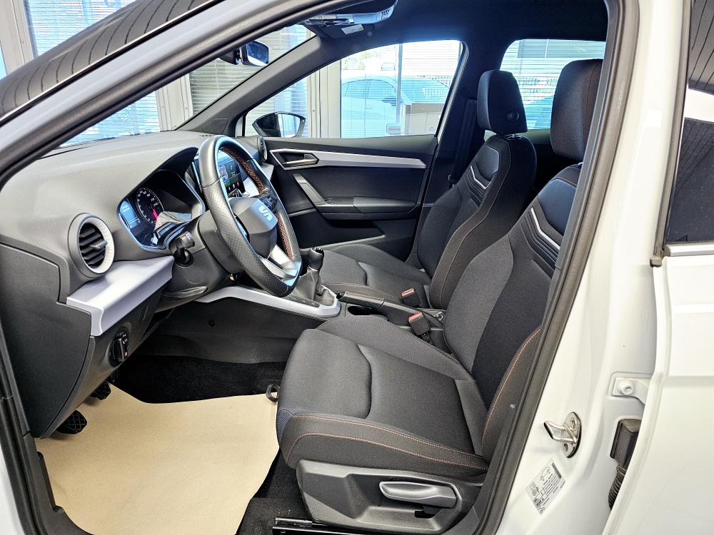 Seat Arona  bei Hoffmann Automobile in Wolfsburg kaufen und sofort mitnehmen - Bild 18