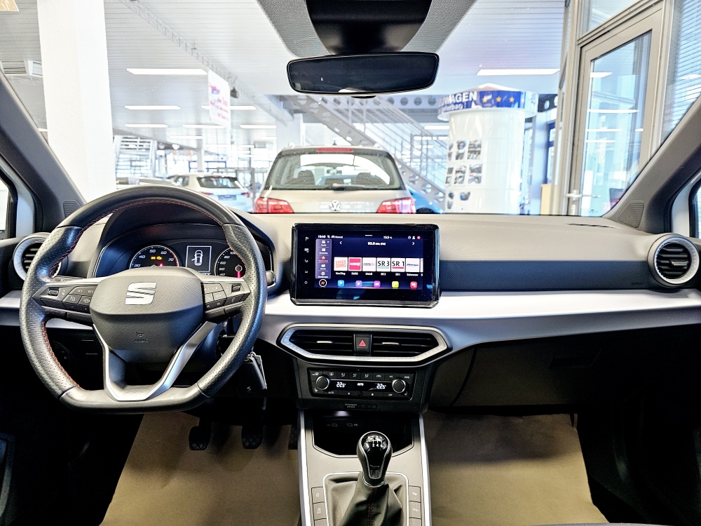 Seat Arona  bei Hoffmann Automobile in Wolfsburg kaufen und sofort mitnehmen - Bild 5