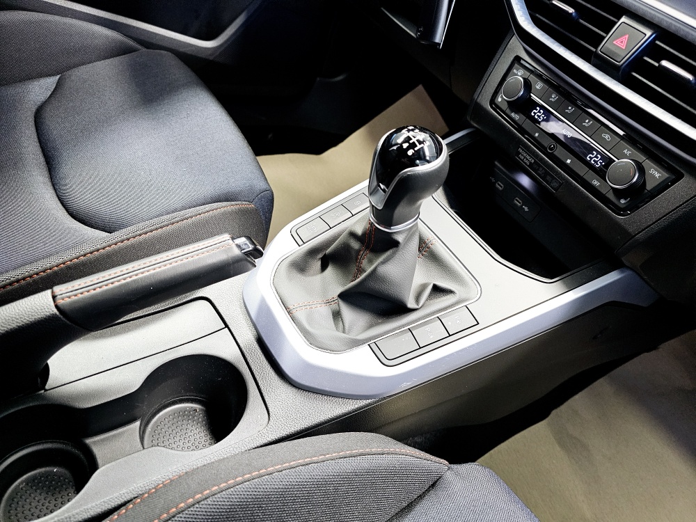 Seat Arona  bei Hoffmann Automobile in Wolfsburg kaufen und sofort mitnehmen - Bild 6