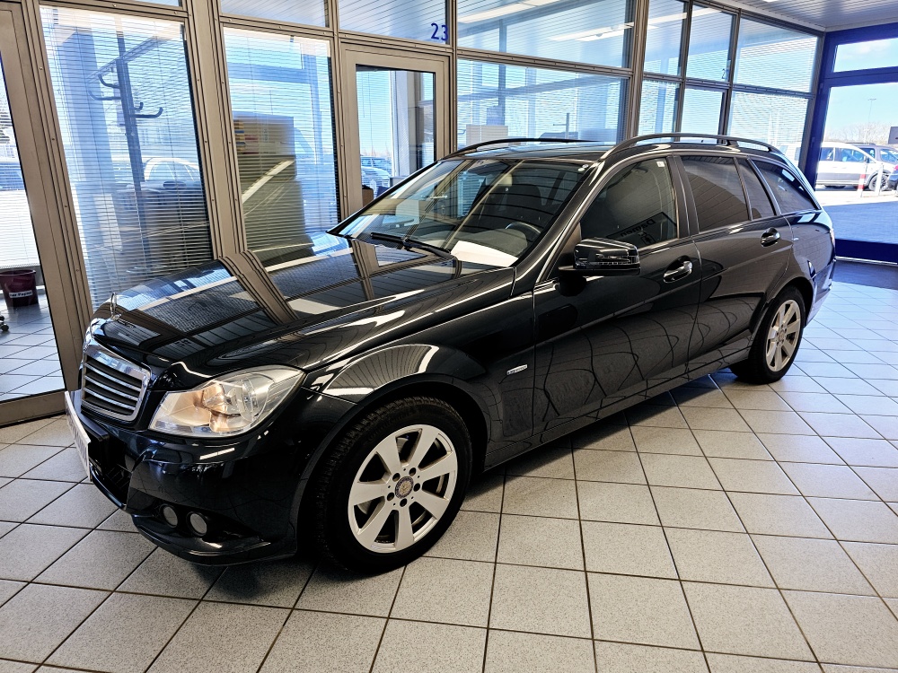 Mercedes-Benz C 200 Classic für nur 5.300,- € bei Hoffmann Automobile in Wolfsburg kaufen und sofort mitnehmen
