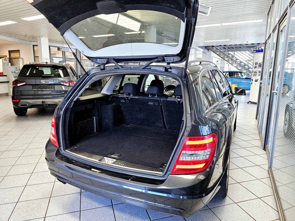 Mercedes-Benz C 200  bei Hoffmann Automobile in Wolfsburg kaufen und sofort mitnehmen - Bild 2