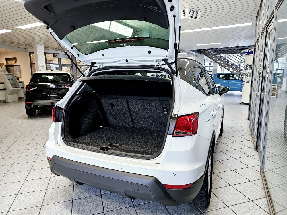 Seat Arona  bei Hoffmann Automobile in Wolfsburg kaufen und sofort mitnehmen - Bild 2