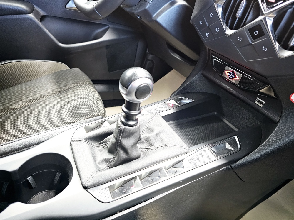 Citroen DS3  bei Hoffmann Automobile in Wolfsburg kaufen und sofort mitnehmen - Bild 6