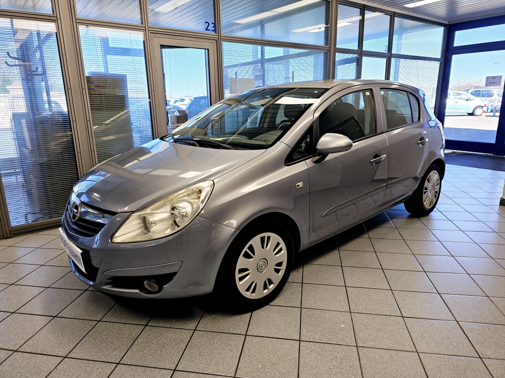 Opel Corsa Enjoy für nur 2.300,- € bei Hoffmann Automobile in Wolfsburg kaufen und sofort mitnehmen
