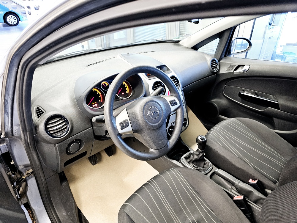 Opel Corsa  bei Hoffmann Automobile in Wolfsburg kaufen und sofort mitnehmen - Bild 10