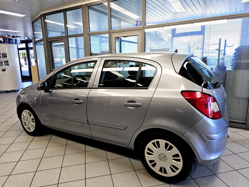 Opel Corsa  bei Hoffmann Automobile in Wolfsburg kaufen und sofort mitnehmen - Bild 12