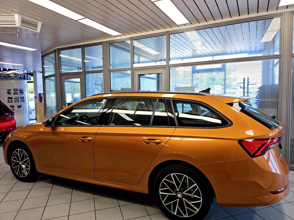 Skoda Octavia Combi  bei Hoffmann Automobile in Wolfsburg kaufen und sofort mitnehmen - Bild 17