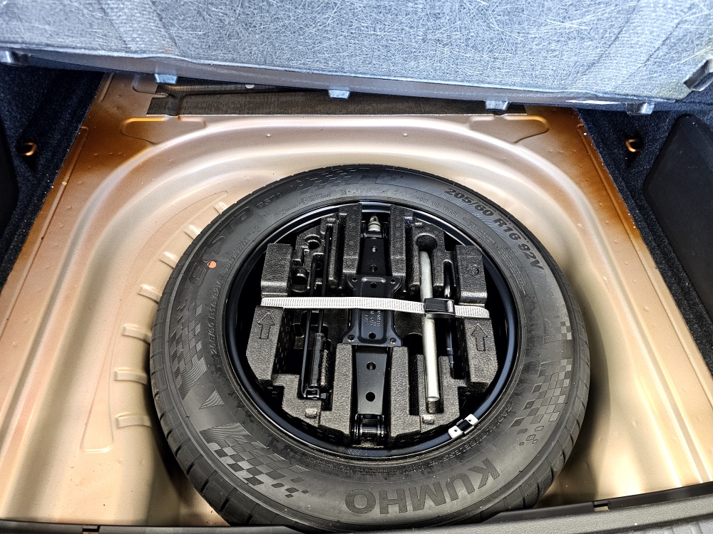 Skoda Octavia Combi  bei Hoffmann Automobile in Wolfsburg kaufen und sofort mitnehmen - Bild 3