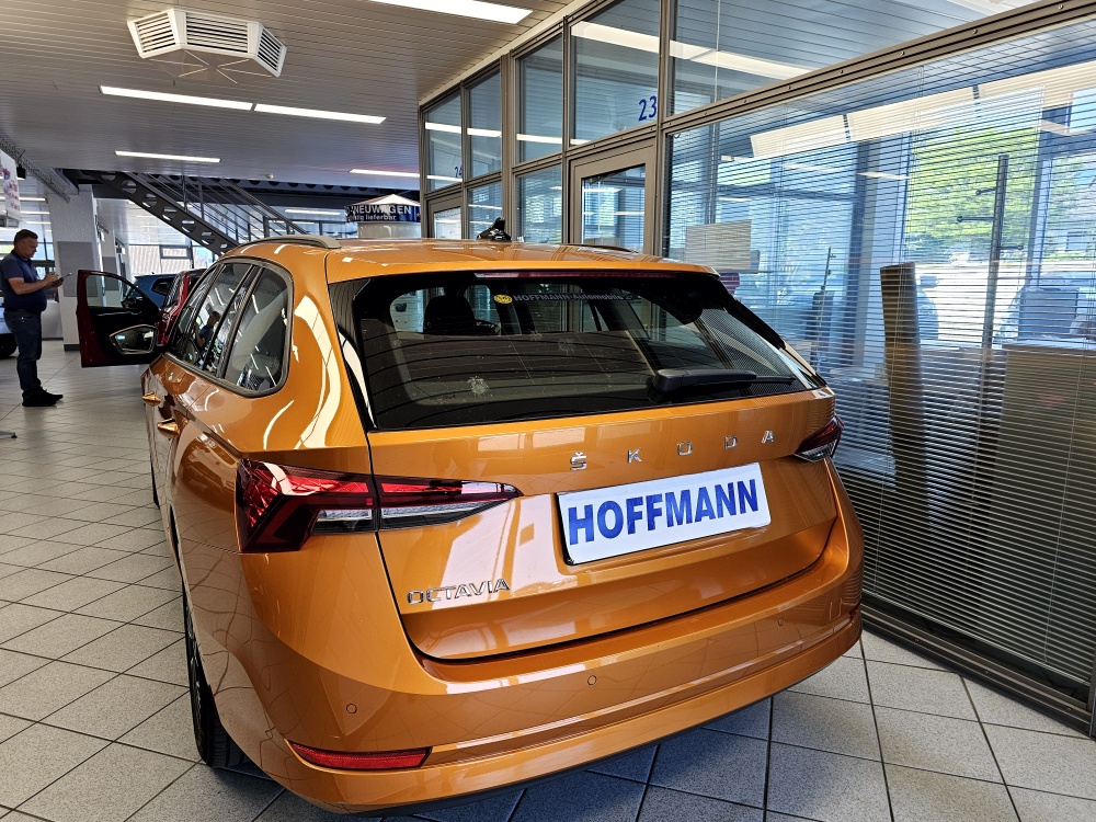 Skoda Octavia Combi  bei Hoffmann Automobile in Wolfsburg kaufen und sofort mitnehmen - Bild 4