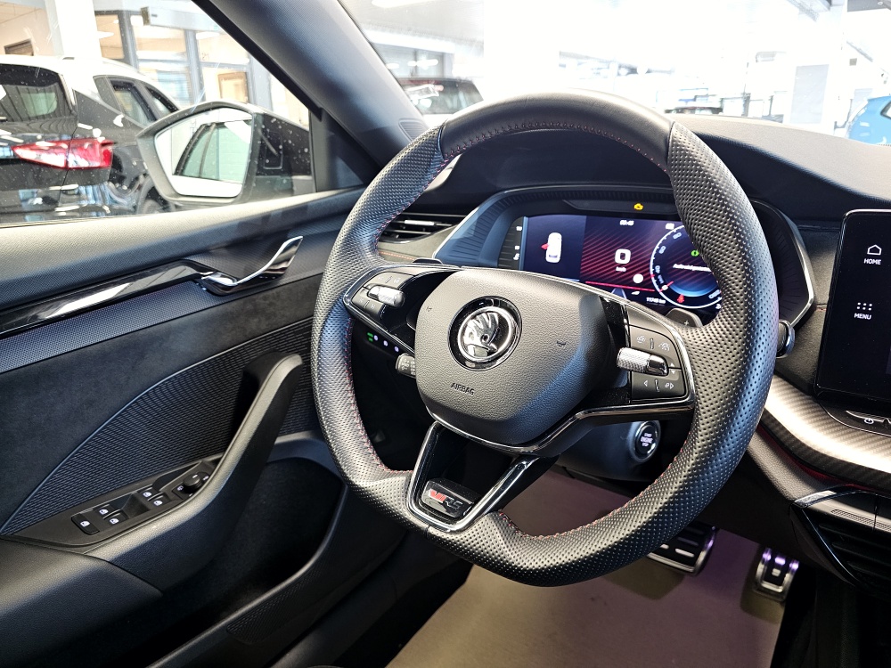 Skoda Octavia Combi  bei Hoffmann Automobile in Wolfsburg kaufen und sofort mitnehmen - Bild 16