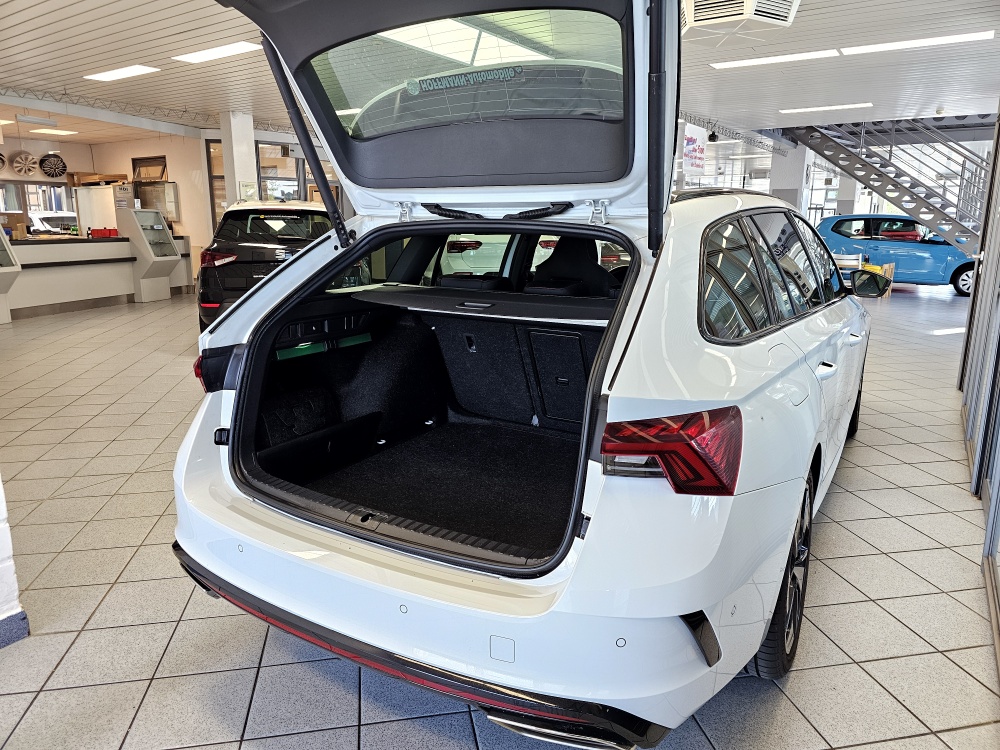 Skoda Octavia Combi  bei Hoffmann Automobile in Wolfsburg kaufen und sofort mitnehmen - Bild 2