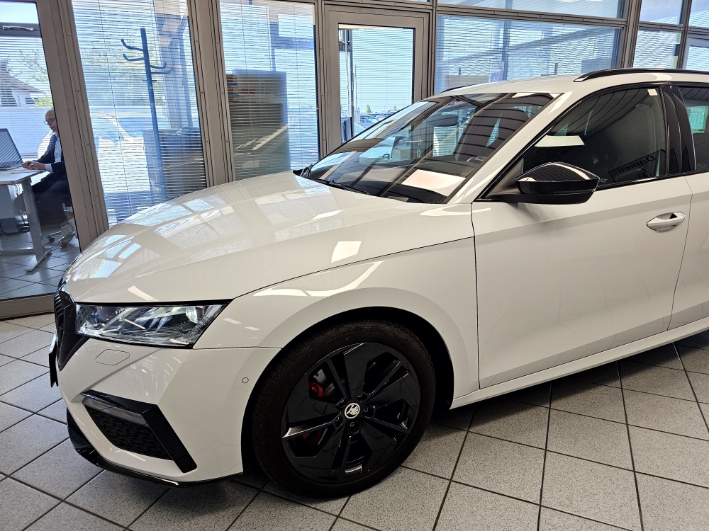 Skoda Octavia Combi  bei Hoffmann Automobile in Wolfsburg kaufen und sofort mitnehmen - Bild 25
