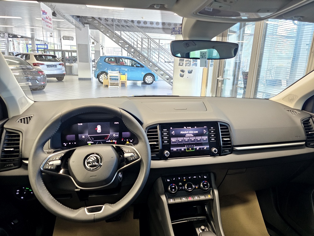 Skoda Karoq  bei Hoffmann Automobile in Wolfsburg kaufen und sofort mitnehmen - Bild 17