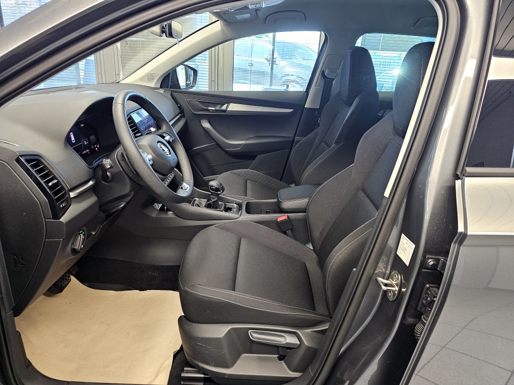 Skoda Karoq  bei Hoffmann Automobile in Wolfsburg kaufen und sofort mitnehmen - Bild 19