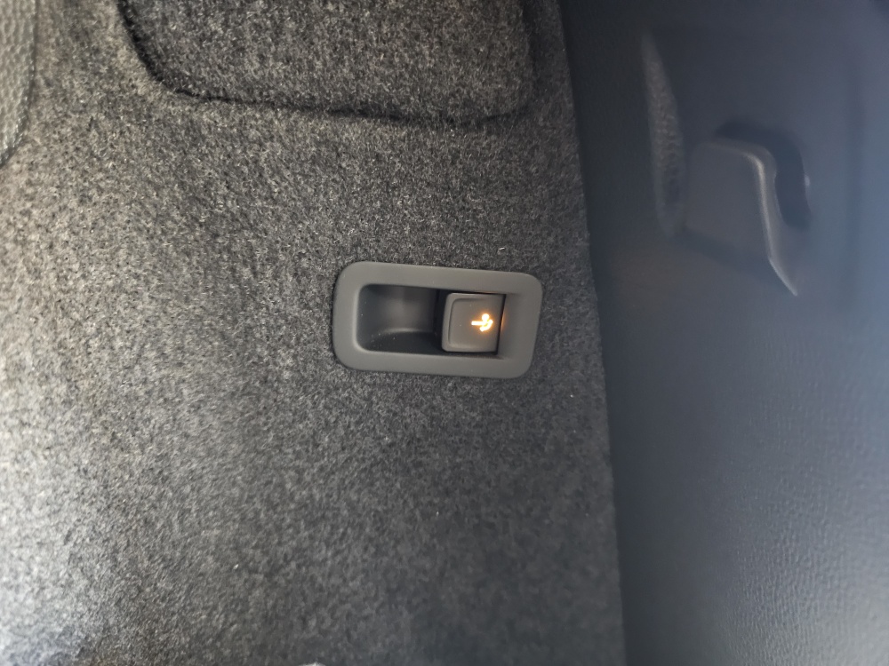 Skoda Karoq  bei Hoffmann Automobile in Wolfsburg kaufen und sofort mitnehmen - Bild 4