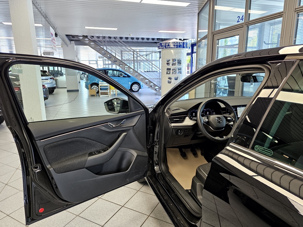Skoda Scala  bei Hoffmann Automobile in Wolfsburg kaufen und sofort mitnehmen - Bild 22