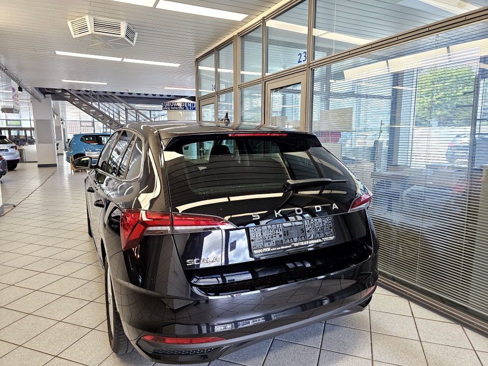 Skoda Scala  bei Hoffmann Automobile in Wolfsburg kaufen und sofort mitnehmen - Bild 4