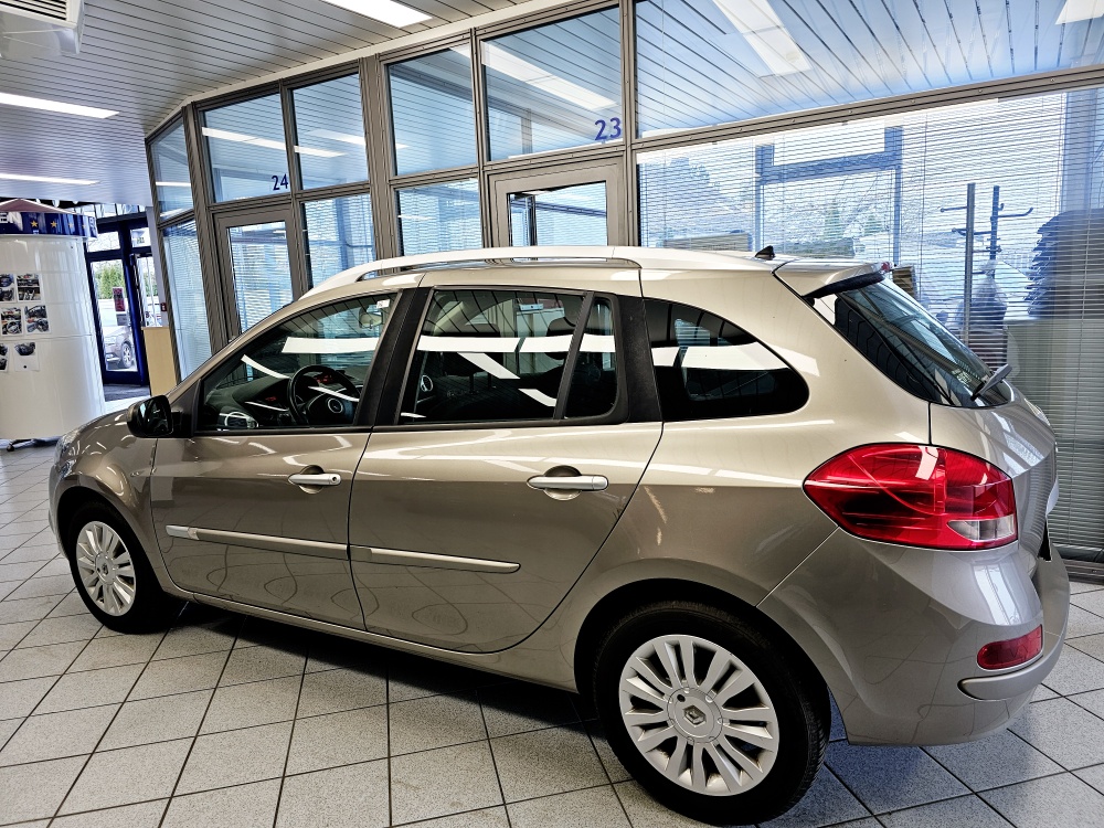 Renault Clio Grandtour  bei Hoffmann Automobile in Wolfsburg kaufen und sofort mitnehmen - Bild 11