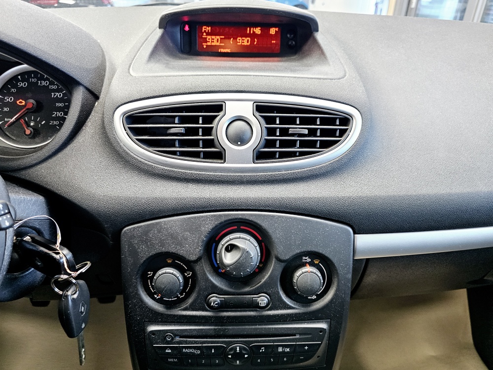 Renault Clio Grandtour  bei Hoffmann Automobile in Wolfsburg kaufen und sofort mitnehmen - Bild 6