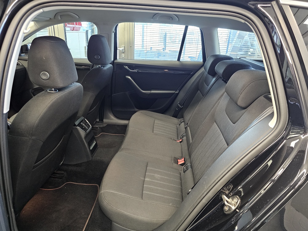 Skoda Octavia Combi  bei Hoffmann Automobile in Wolfsburg kaufen und sofort mitnehmen - Bild 5