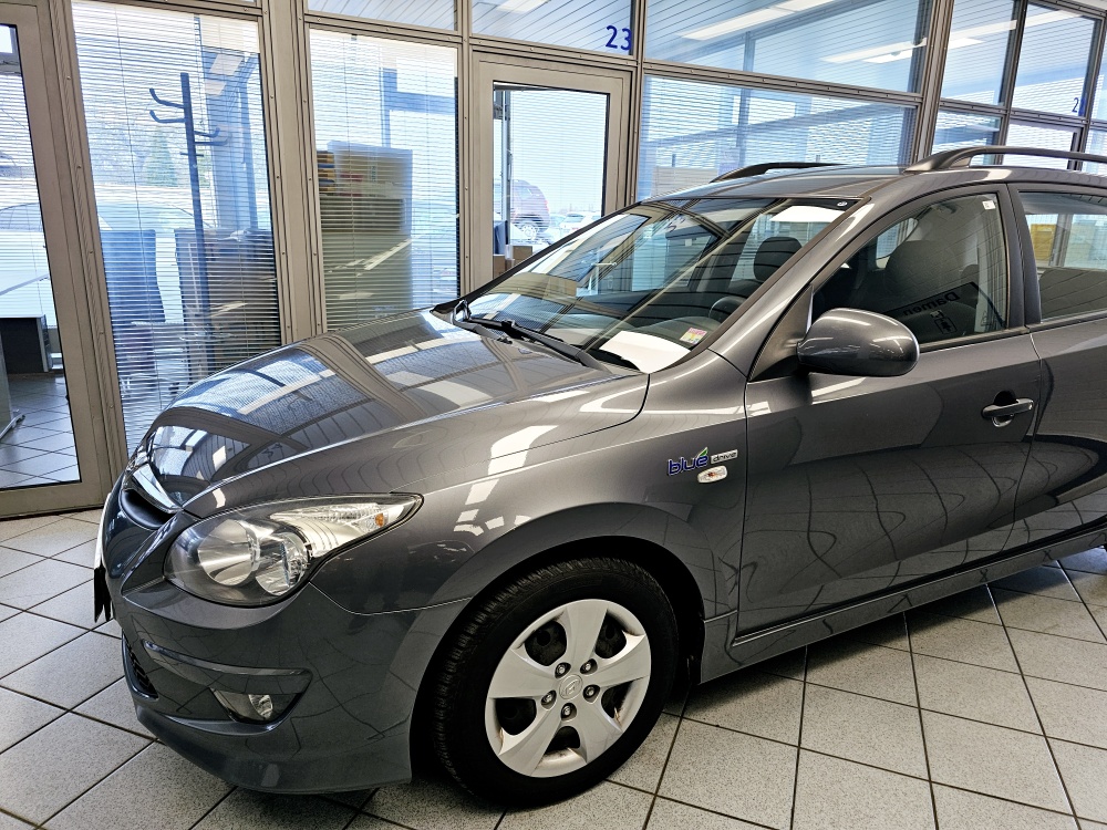 Hyundai i30 Kombi  bei Hoffmann Automobile in Wolfsburg kaufen und sofort mitnehmen - Bild 14
