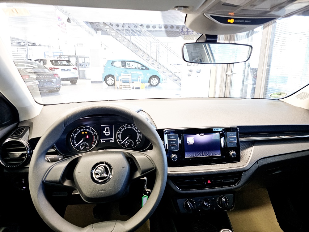 Skoda Fabia  bei Hoffmann Automobile in Wolfsburg kaufen und sofort mitnehmen - Bild 12