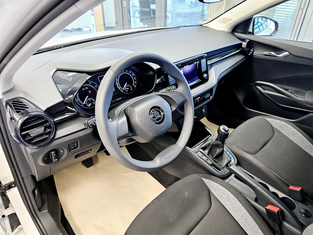 Skoda Fabia  bei Hoffmann Automobile in Wolfsburg kaufen und sofort mitnehmen - Bild 13