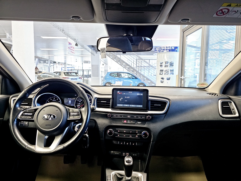Kia Ceed  bei Hoffmann Automobile in Wolfsburg kaufen und sofort mitnehmen - Bild 6