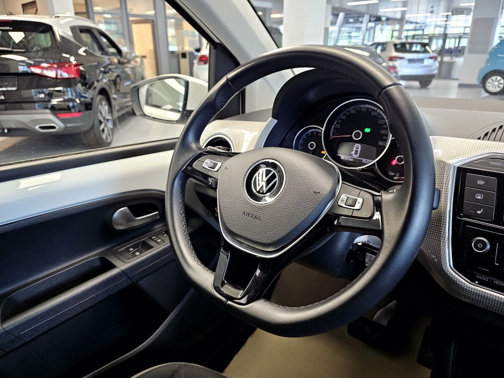 VW e-up!  bei Hoffmann Automobile in Wolfsburg kaufen und sofort mitnehmen - Bild 10