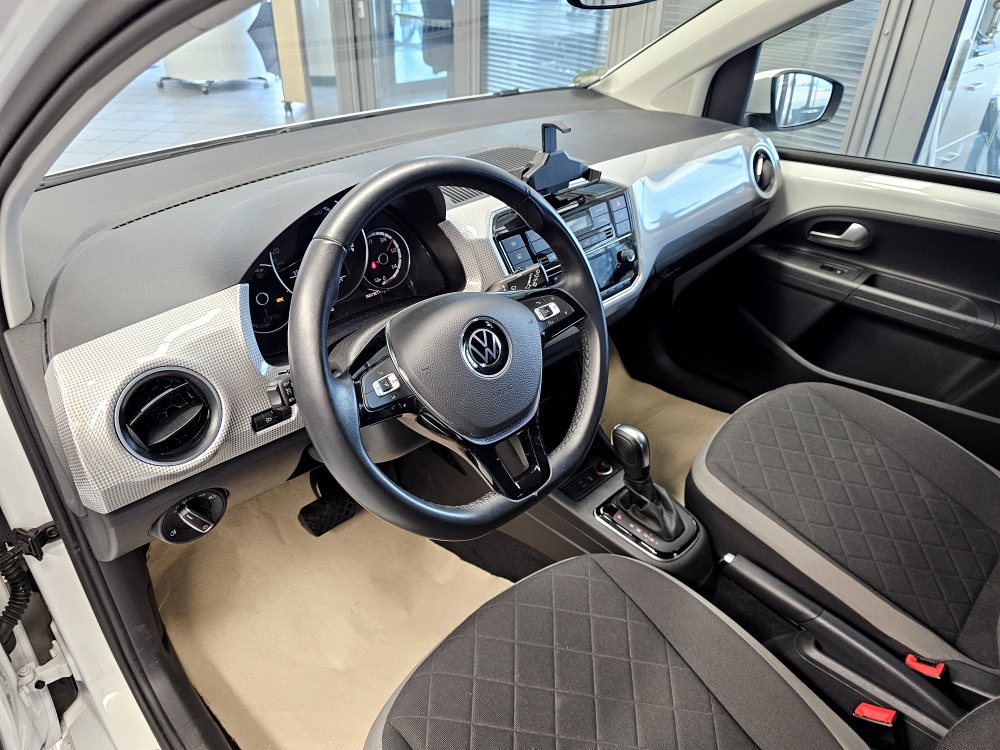 VW e-up!  bei Hoffmann Automobile in Wolfsburg kaufen und sofort mitnehmen - Bild 12