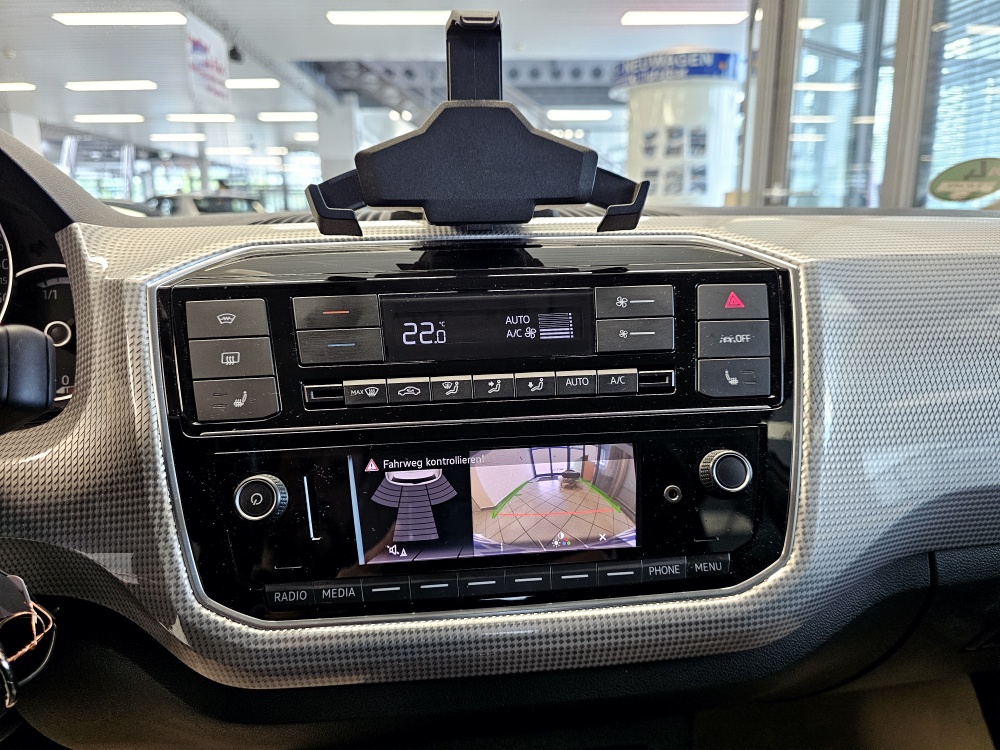VW e-up!  bei Hoffmann Automobile in Wolfsburg kaufen und sofort mitnehmen - Bild 15