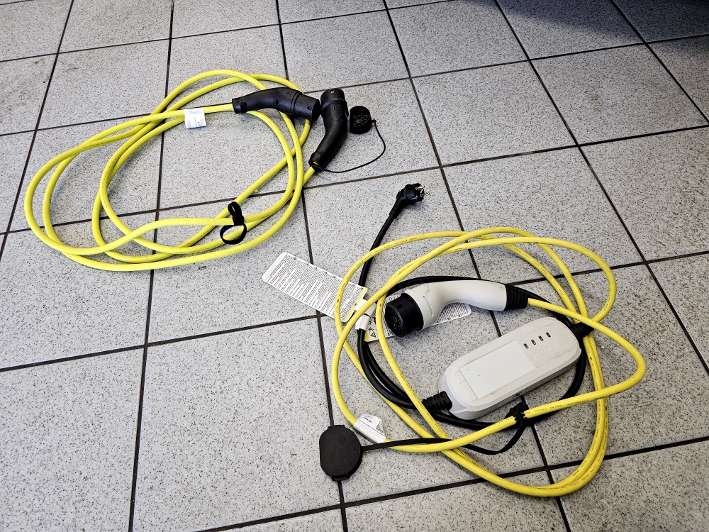 VW e-up!  bei Hoffmann Automobile in Wolfsburg kaufen und sofort mitnehmen - Bild 3