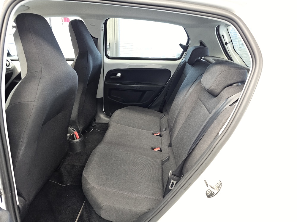 VW e-up!  bei Hoffmann Automobile in Wolfsburg kaufen und sofort mitnehmen - Bild 6