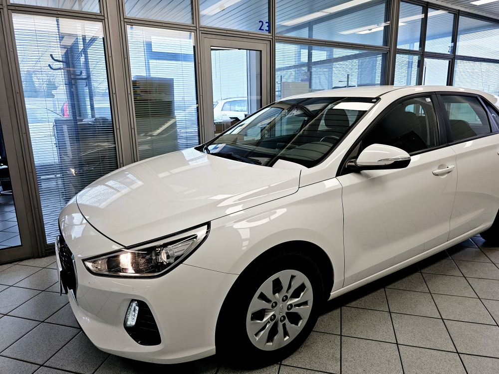 Hyundai i30  bei Hoffmann Automobile in Wolfsburg kaufen und sofort mitnehmen - Bild 15