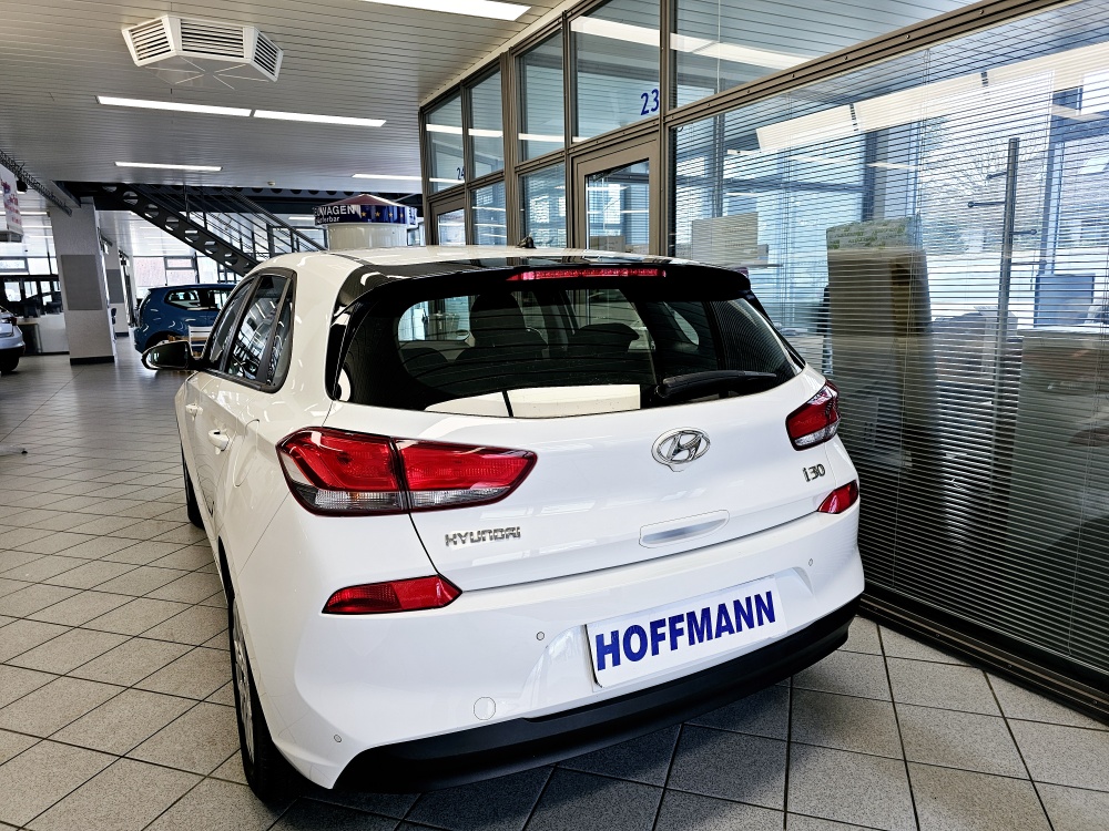 Hyundai i30  bei Hoffmann Automobile in Wolfsburg kaufen und sofort mitnehmen - Bild 3