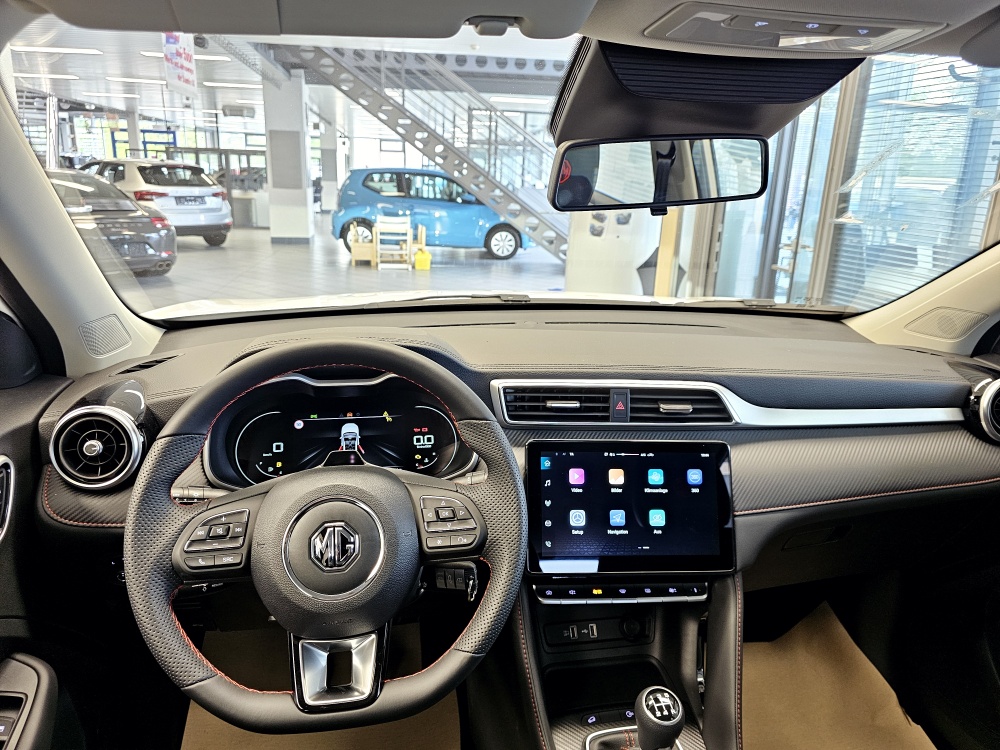 MG ZS  bei Hoffmann Automobile in Wolfsburg kaufen und sofort mitnehmen - Bild 14