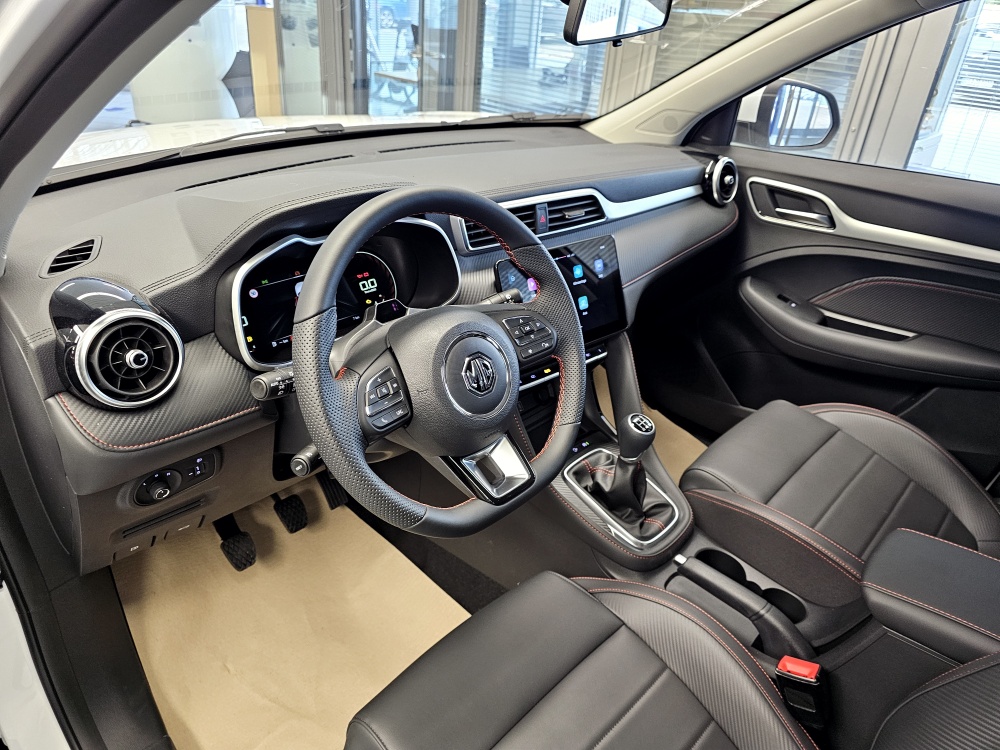 MG ZS  bei Hoffmann Automobile in Wolfsburg kaufen und sofort mitnehmen - Bild 15
