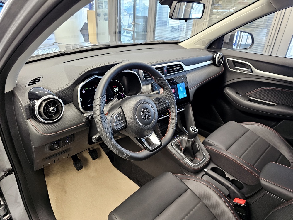 MG ZS  bei Hoffmann Automobile in Wolfsburg kaufen und sofort mitnehmen - Bild 15