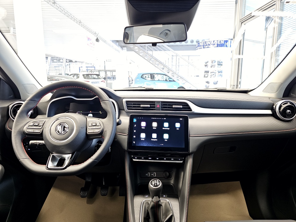 MG ZS  bei Hoffmann Automobile in Wolfsburg kaufen und sofort mitnehmen - Bild 5