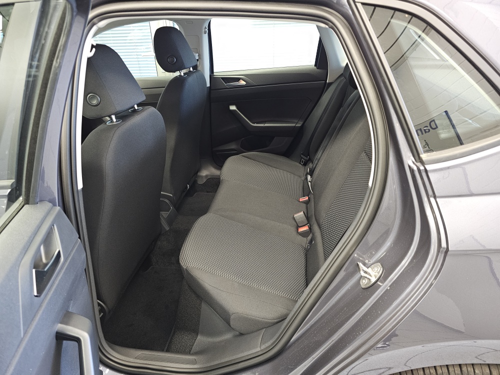 VW Polo bei Hoffmann Automobile in Wolfsburg kaufen und sofort mitnehmen - Bild 4