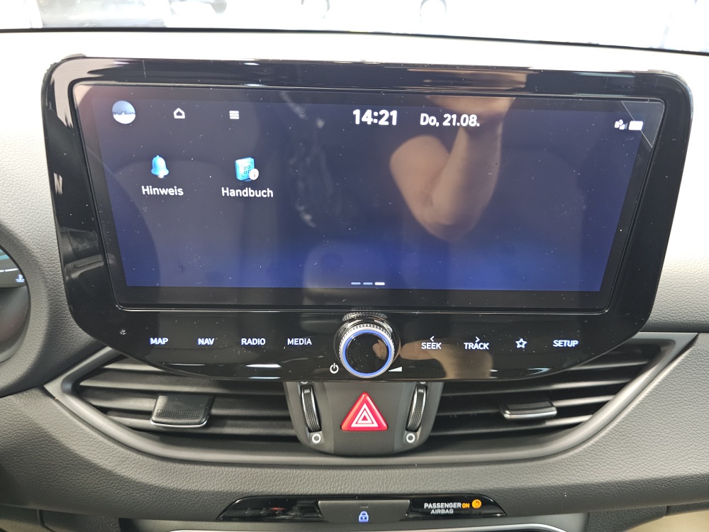 Hyundai i30 Kombi  bei Hoffmann Automobile in Wolfsburg kaufen und sofort mitnehmen - Bild 10