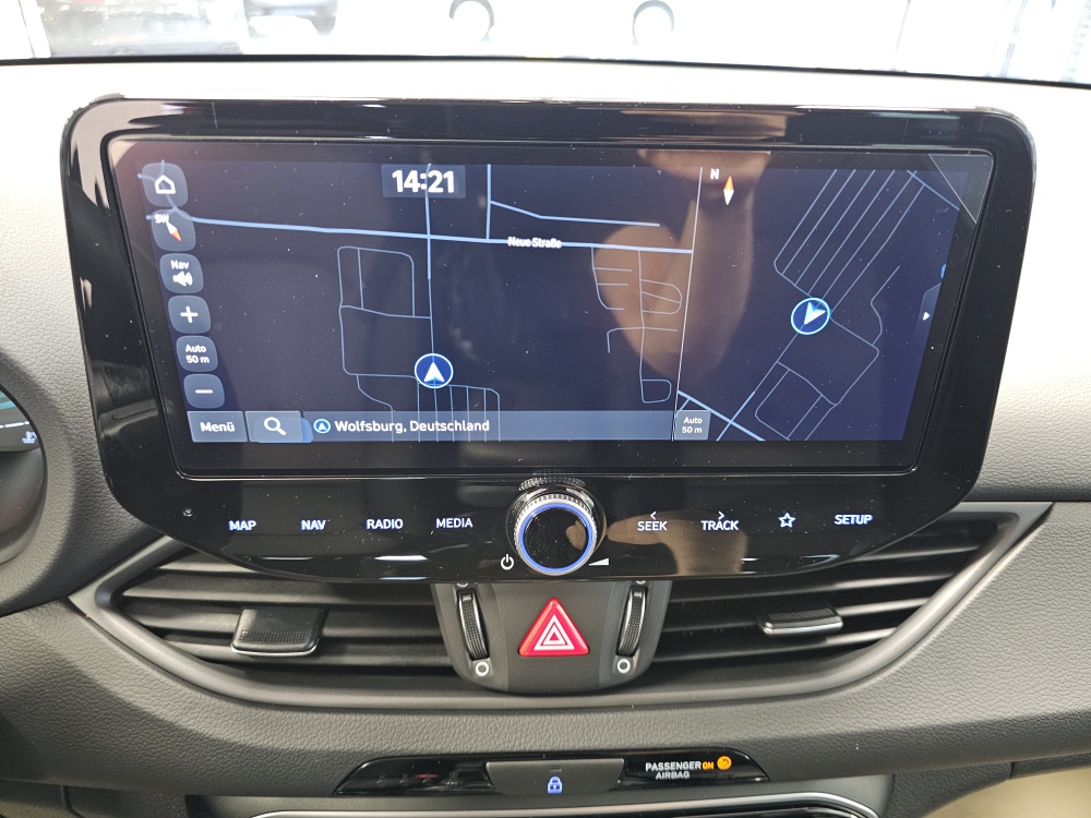 Hyundai i30 Kombi  bei Hoffmann Automobile in Wolfsburg kaufen und sofort mitnehmen - Bild 11